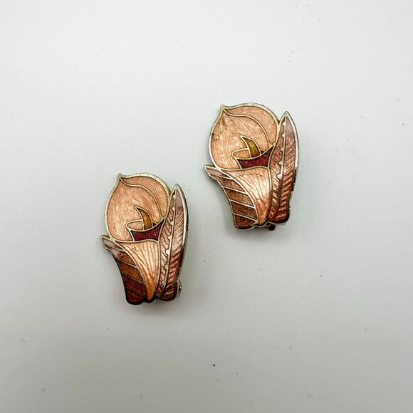 SG Vintage Marked Gold Hammered Back Pink Cloisonne Flower Orchid Clip Earrings - Picture 2 of 8